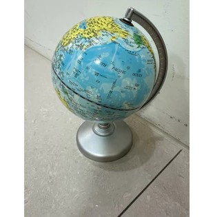 台灣製造地球儀 繁體字 約手掌大 五吋 塑膠材質